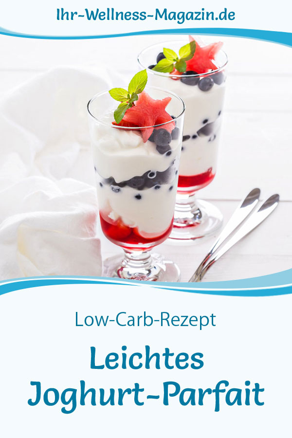 Schnelles Low Carb Joghurt Parfait Dessert im Glas Rezept für Nachtisch