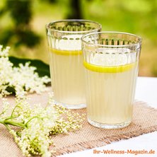 Holunderblüten-Limonade mit Zitrone