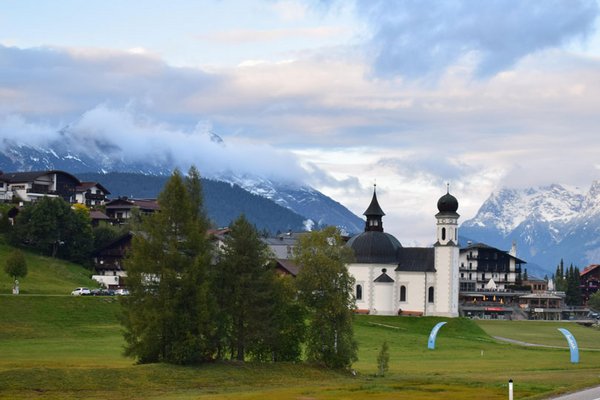 Alpine Wellness und Outdoor-Aktivitäten in Seefeld in Tirol erleben