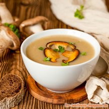 Schnelle Low Carb Pilzsuppe