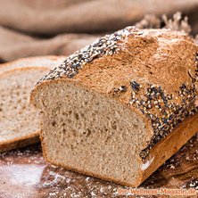 Eiweiß-Buttermilchbrot mit Haferkleie