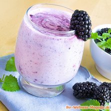 Brombeer-Proteinshake mit Quark