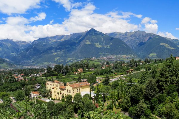 Aktivurlaub mit Wellness und Gaumenfreuden in Meran genießen