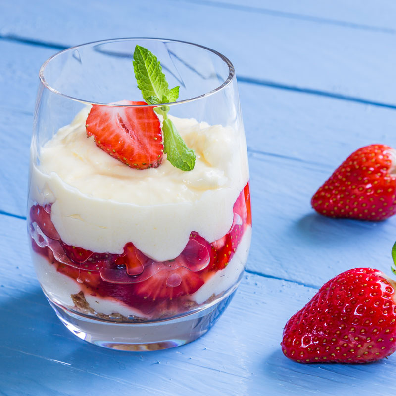 15 Rezepte für Low Carb Desserts mit Sommerbeeren - gesunder Nachtisch